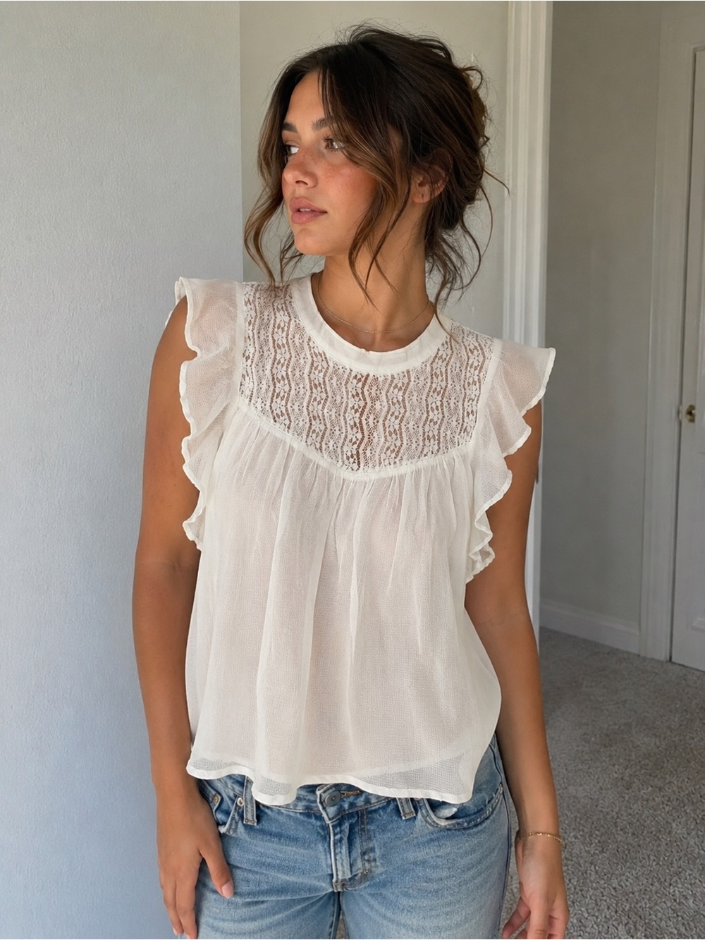 Hayden Los Angeles Lace Ruffle Sleeve Top in White Size Large
